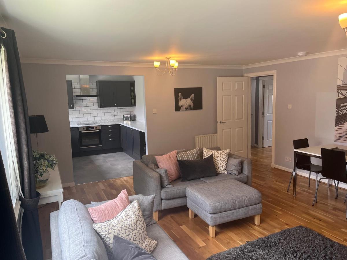 Flat Two, 212 Eaglesham Road, East Kilbride, Glasgow Exterior photo